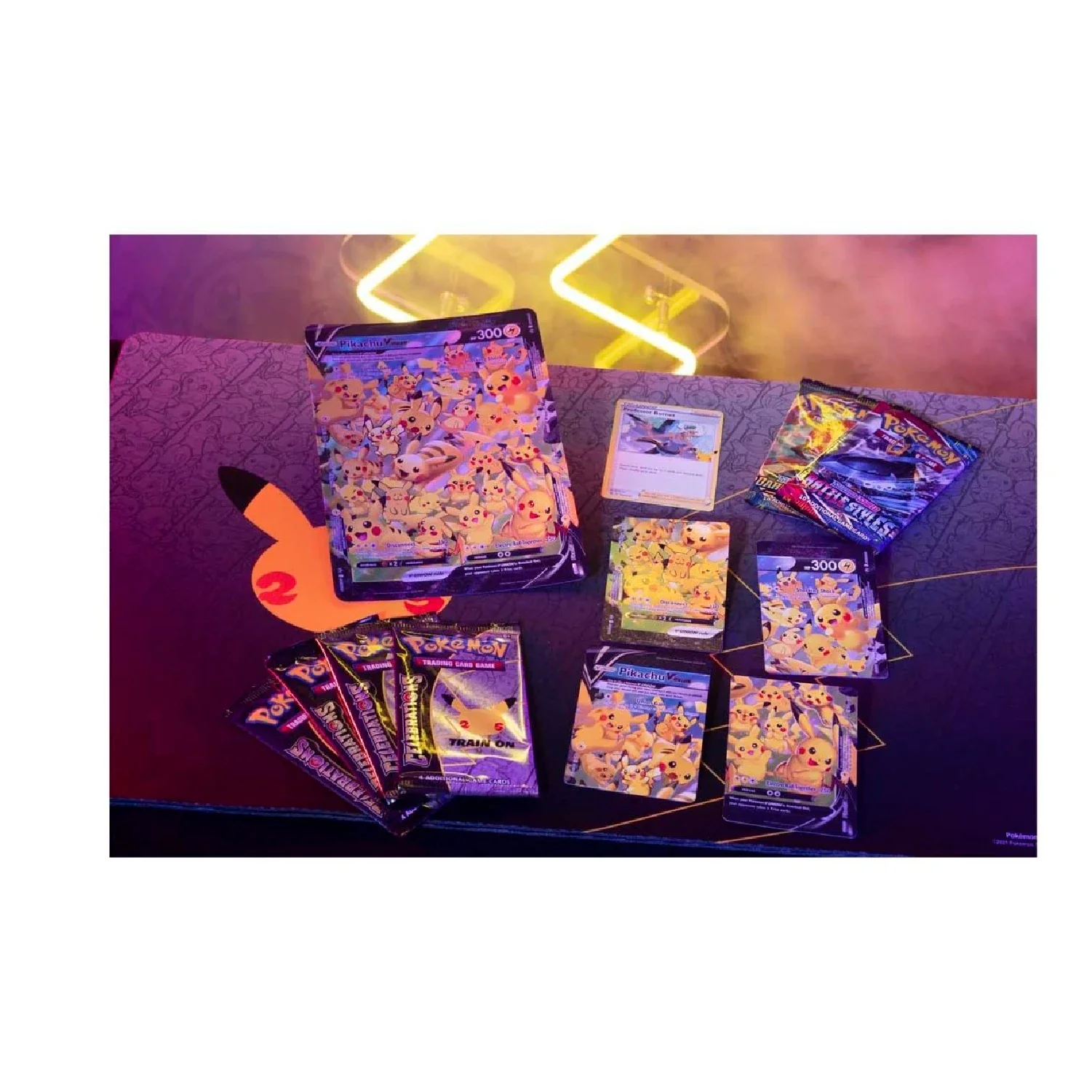 Pokemon TCG: Celebrations Special Collection - Pikachu V-UNION - Image 8
